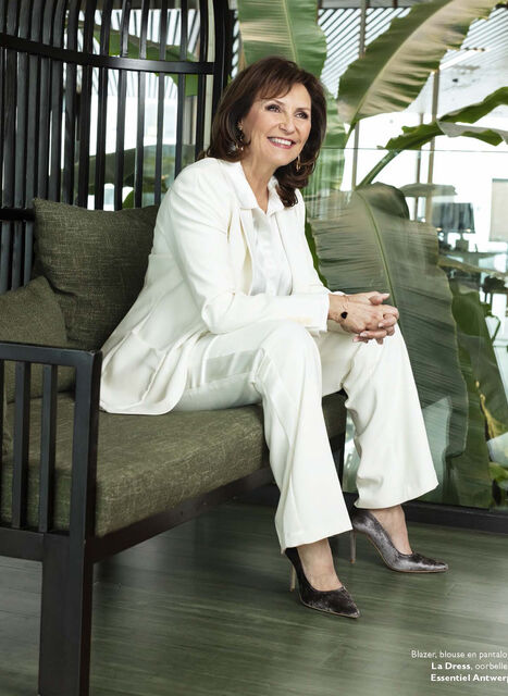 Astrid Joosten in Beau Monde