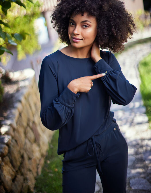 Julia -  - large