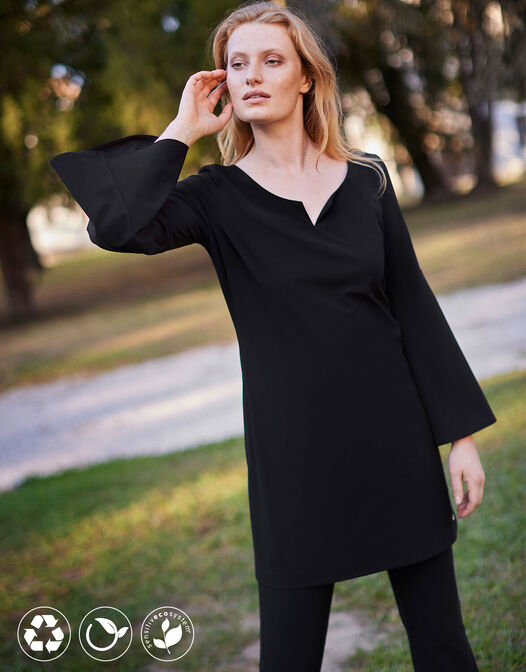 Raquel -  - large